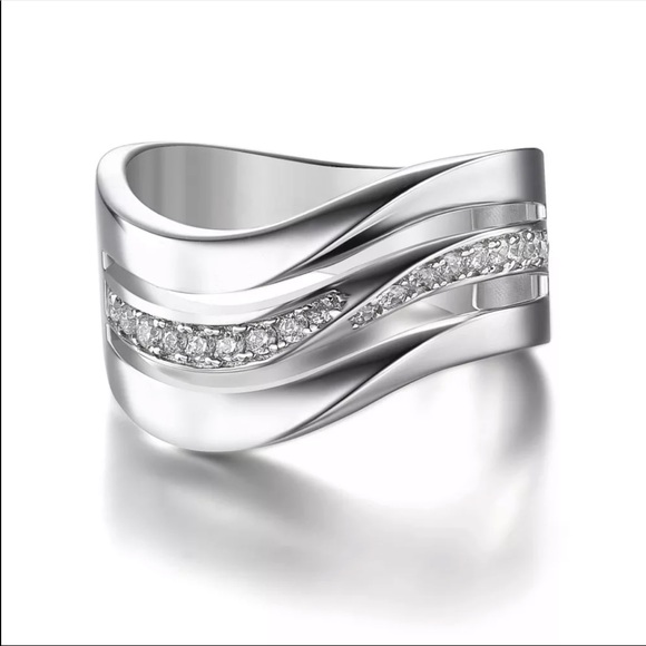 New Unisex 925 Silver Beautiful Anniversary Ring - Picture 2 of 5